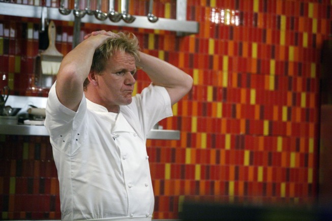 HELL'S KITCHEN: Chef Ramsay watches over service this week on HELL'S KITCHEN airing Tuesday, June 10 (9:00-10:00 PM ET/PT) on FOX. ©2008 Fox Broadcasting Co. Cr: Greg Gayne/FOX