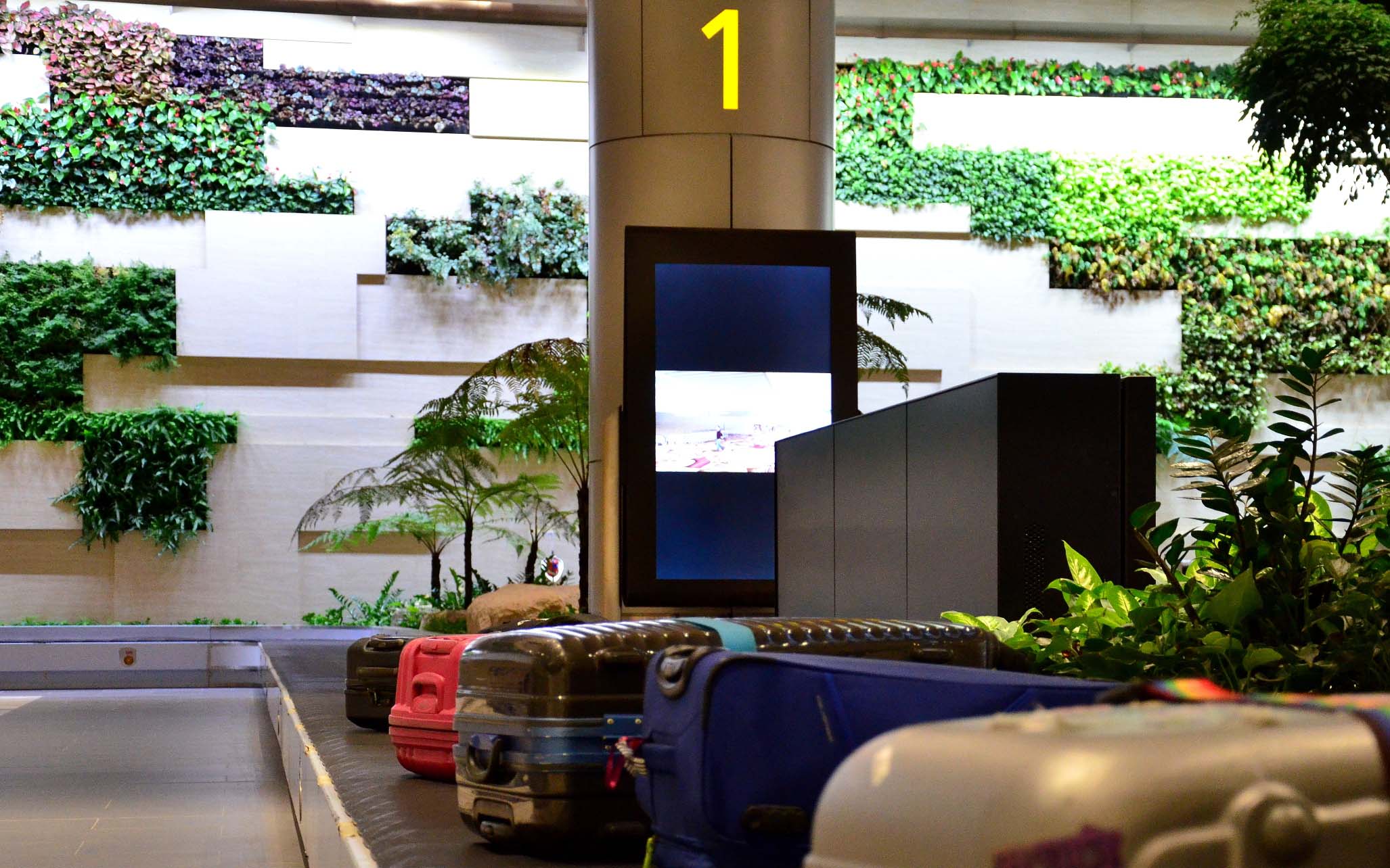 Changi Airport Terminal 4 baggage claim
