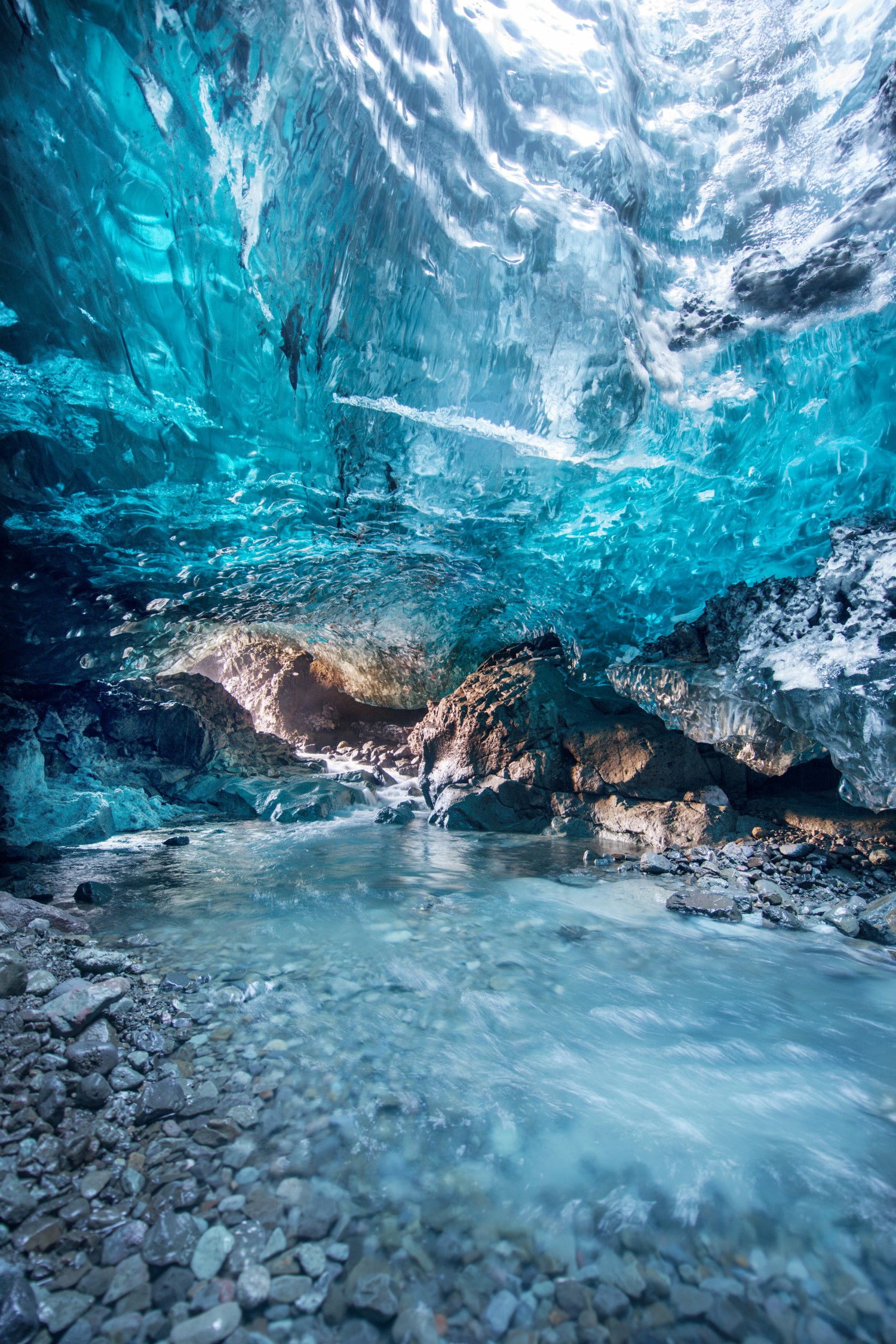Vatnajökull Waterfall Ice Cave