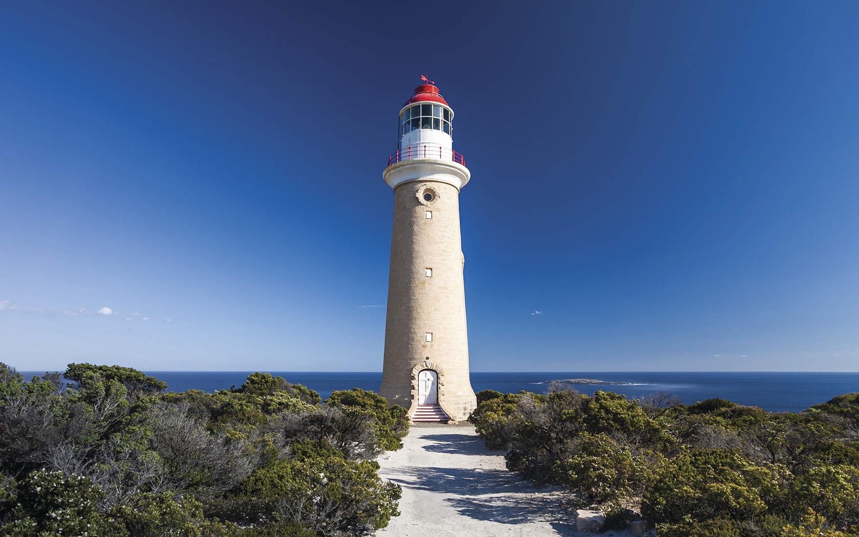 Cape du Couedic Lighthouse, Kangaroo Island Wilderness Trail