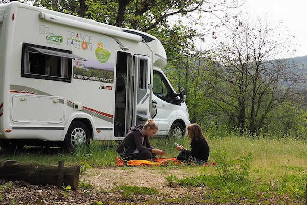 secret-european-summer-camping-spots_france-passion